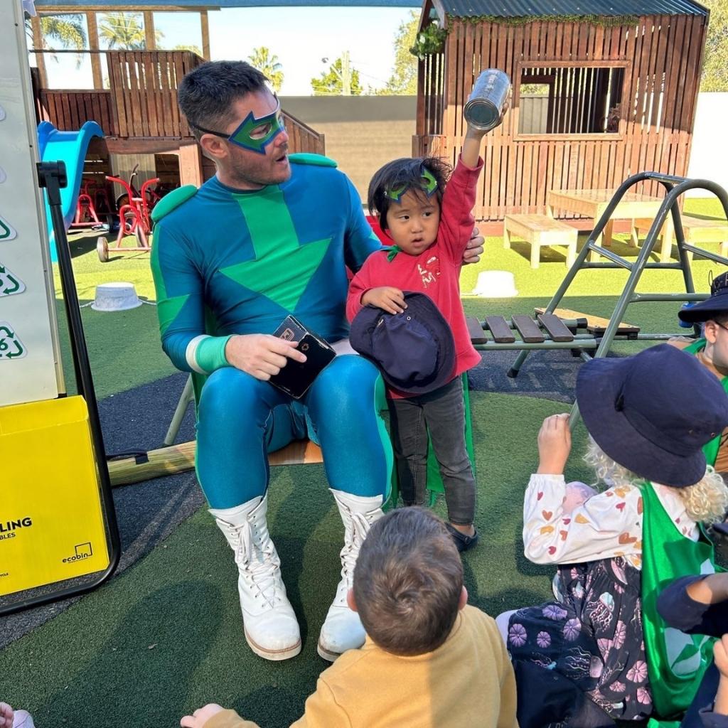 The Recycleman Show fits the Early Years Learning Framework