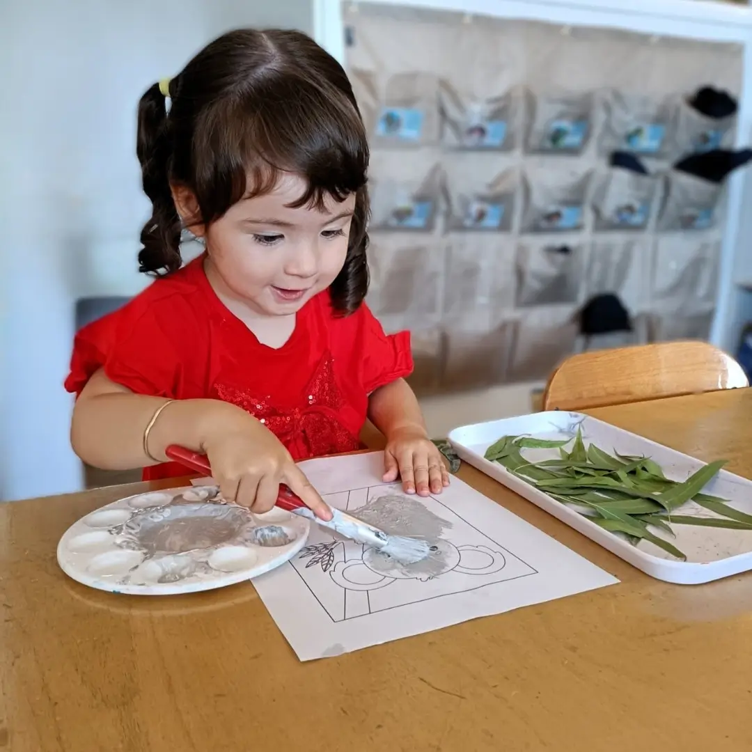 Juniors room painting activity